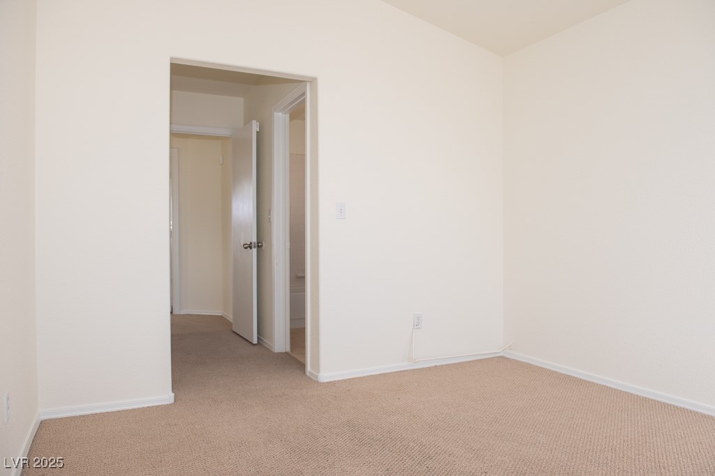 6984 Wineberry Drive Property Photo 16