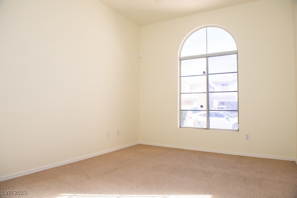 6984 Wineberry Drive Property Photo 21