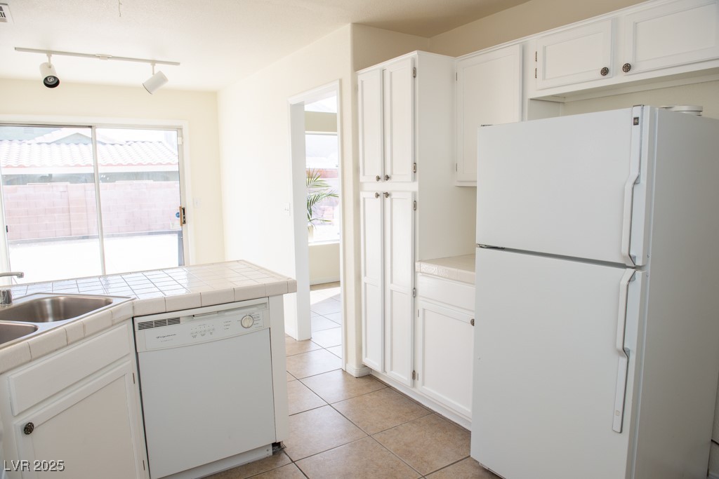 6984 Wineberry Drive Property Photo 27