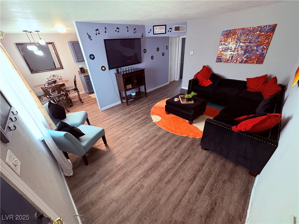 213 Jefferson Avenue Property Photo 27