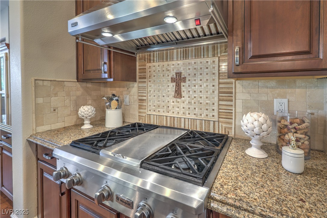 79 Rezzonico Drive Property Photo 12