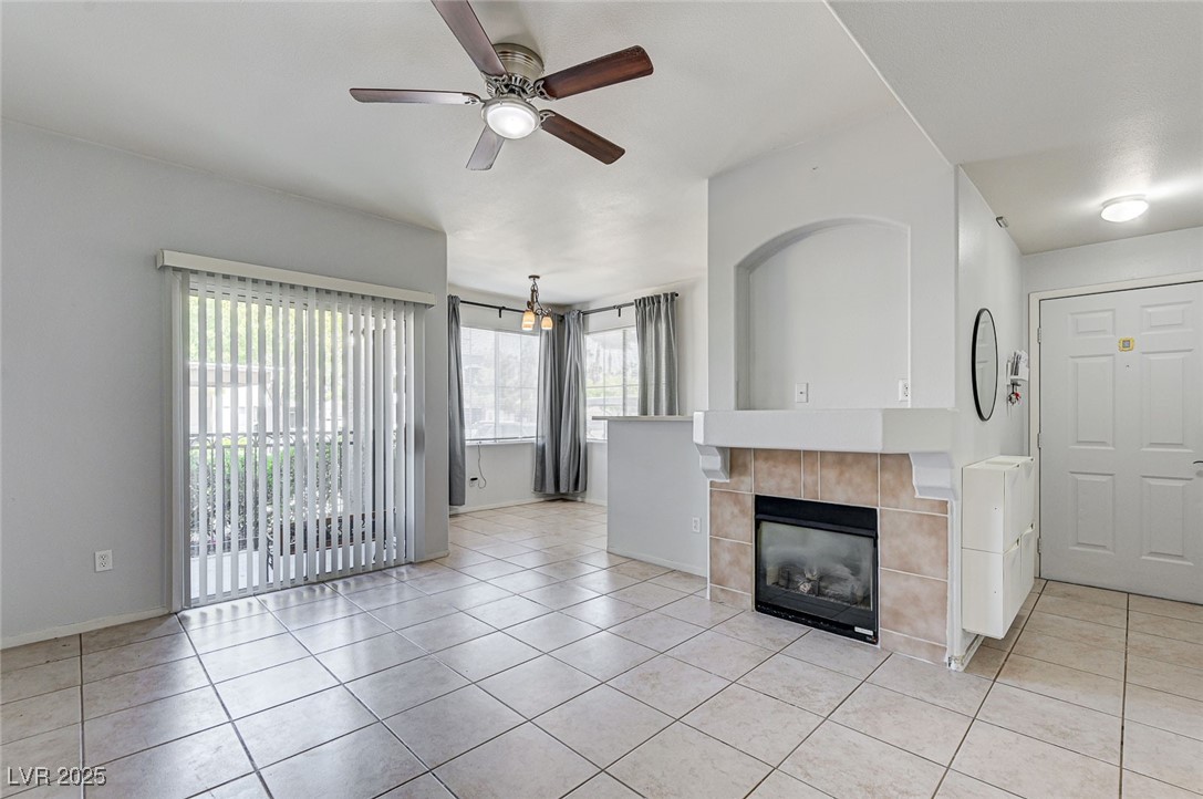 9050 West Warm Springs Road 1164 Property Photo 2