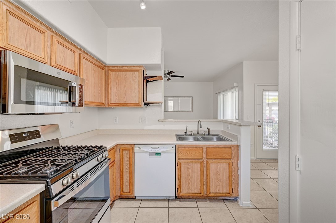 9050 West Warm Springs Road 1164 Property Photo 4