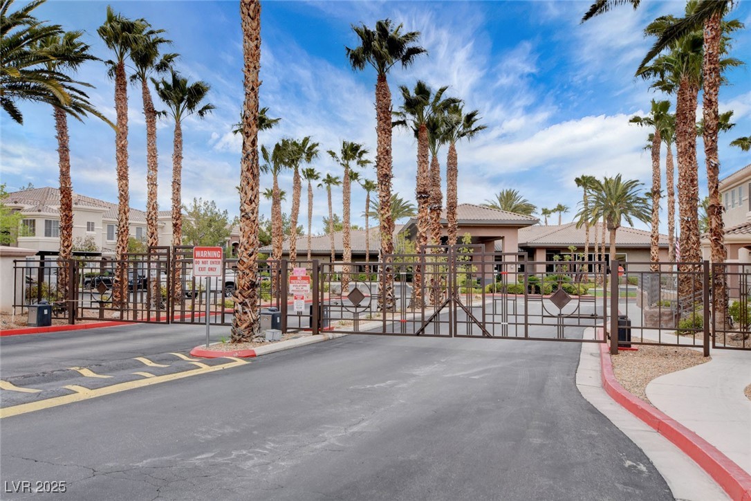 9050 West Warm Springs Road 1164 Property Photo 43