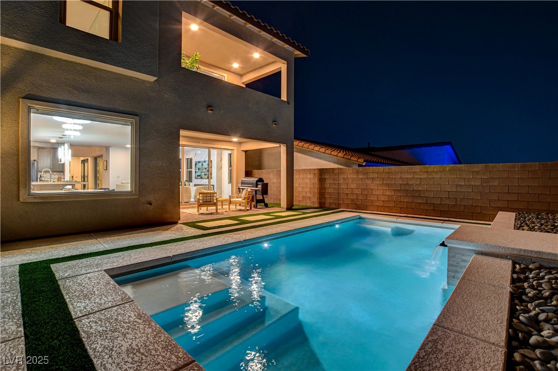 12039 Rockview Point Street Property Photo 4