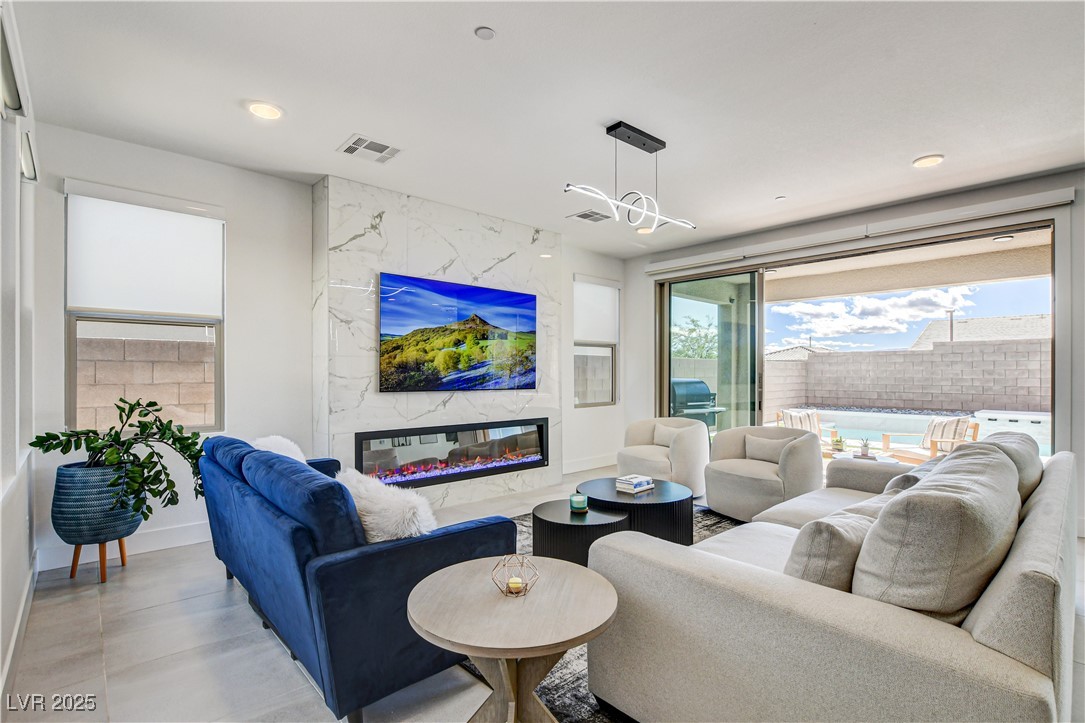 12039 Rockview Point Street Property Photo 15