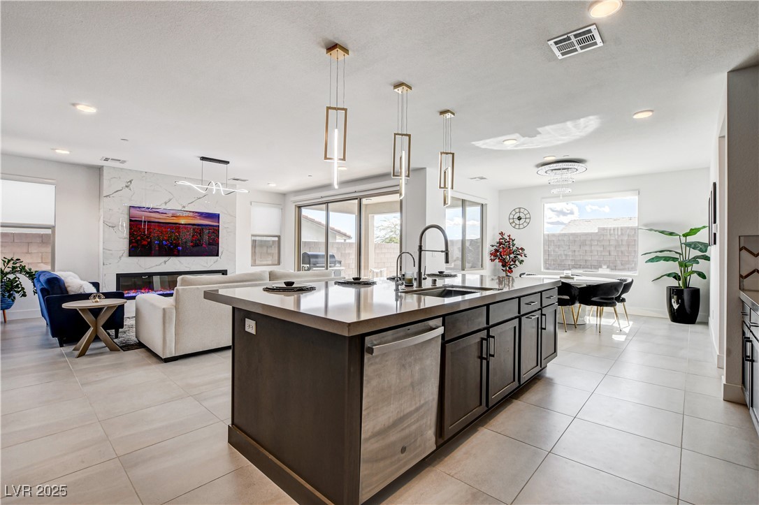 12039 Rockview Point Street Property Photo 22