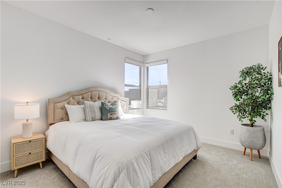 12039 Rockview Point Street Property Photo 25