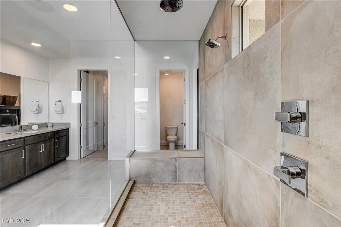 12039 Rockview Point Street Property Photo 46