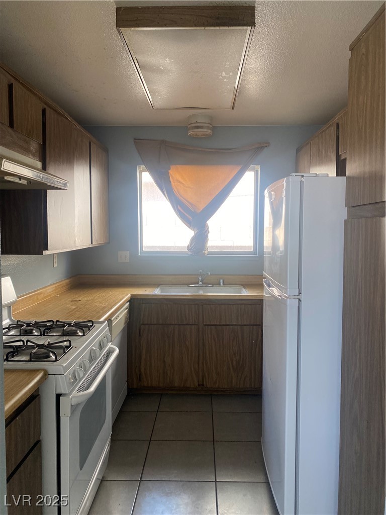 3837 Kellogg Avenue Property Photo 4