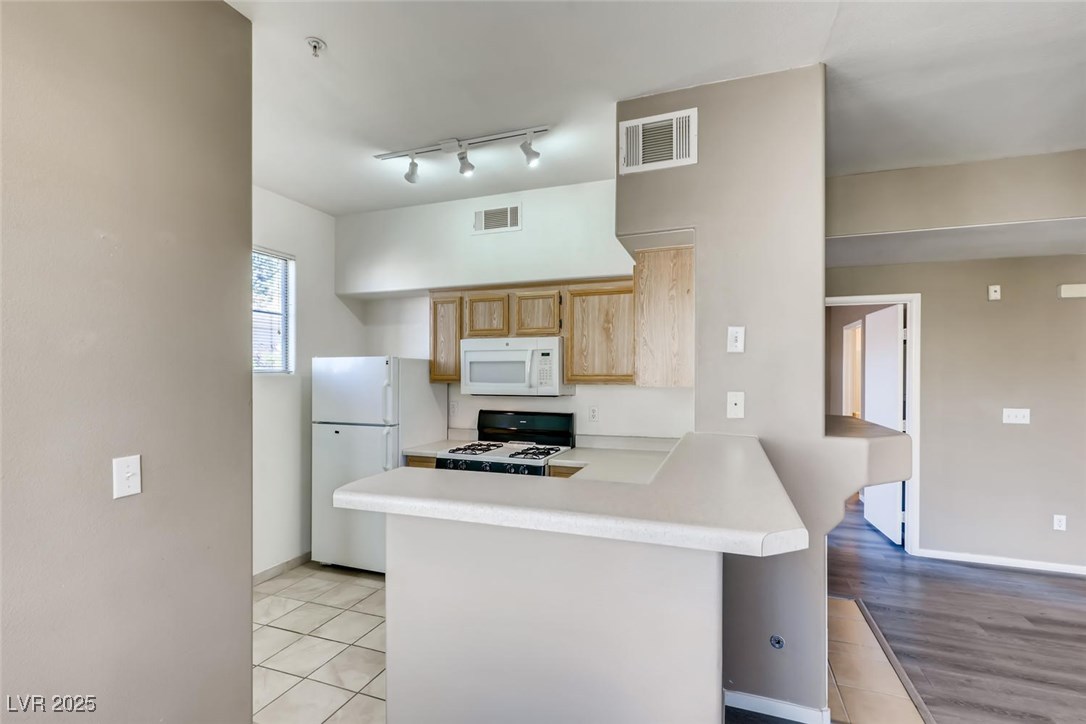 9050 Warm Springs Road 2098 Property Photo 10