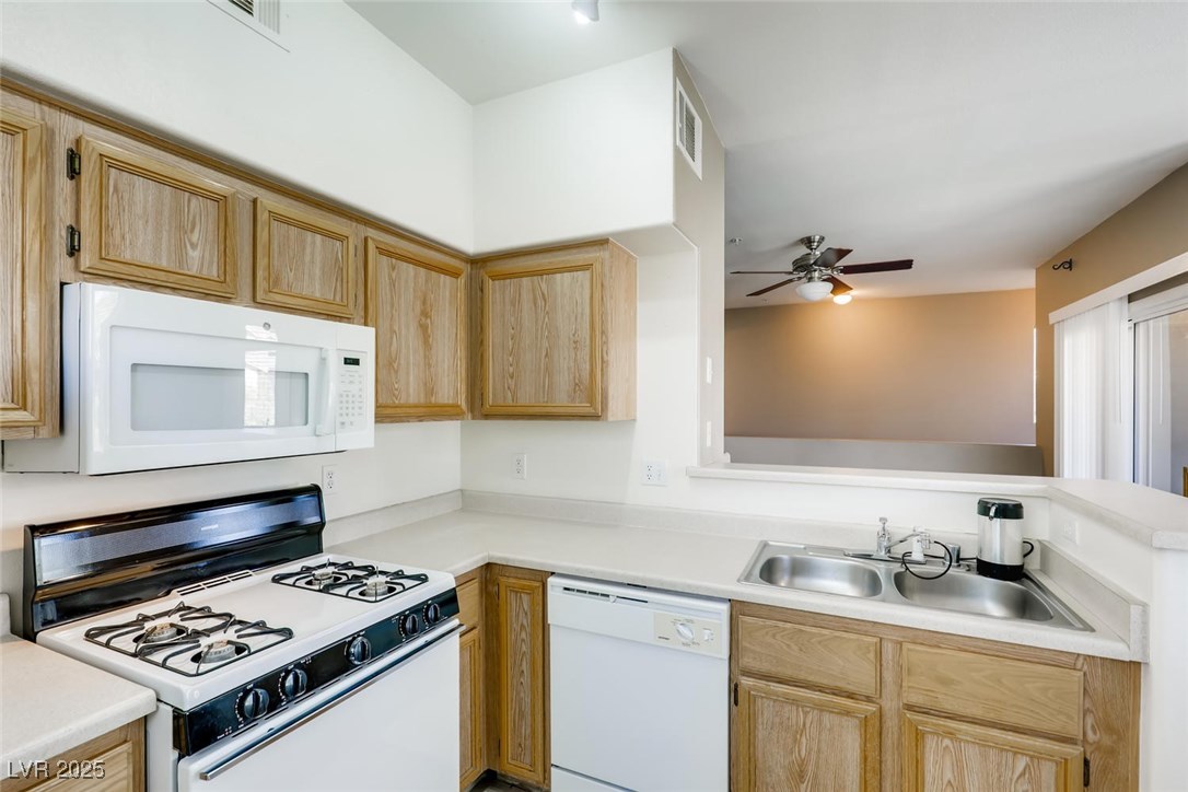 9050 Warm Springs Road 2098 Property Photo 12