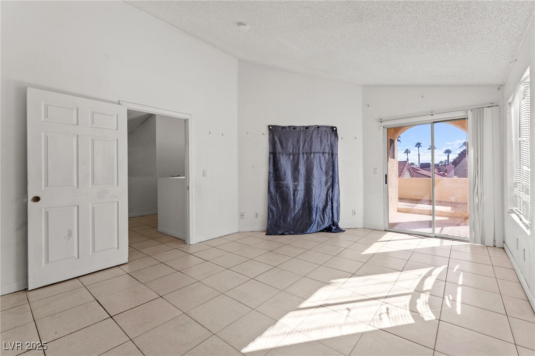 6673 Silver Penny Avenue Property Photo 18