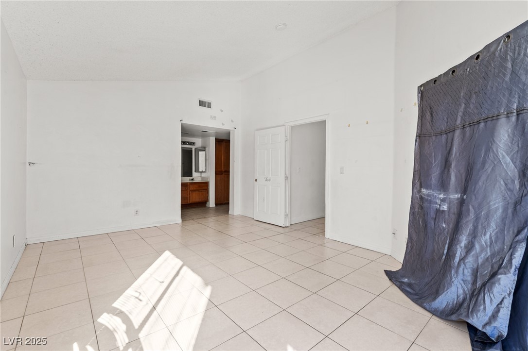 6673 Silver Penny Avenue Property Photo 22