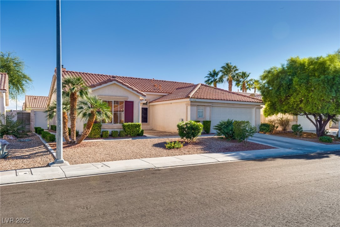 1705 Night Shadow Avenue Property Photo 2