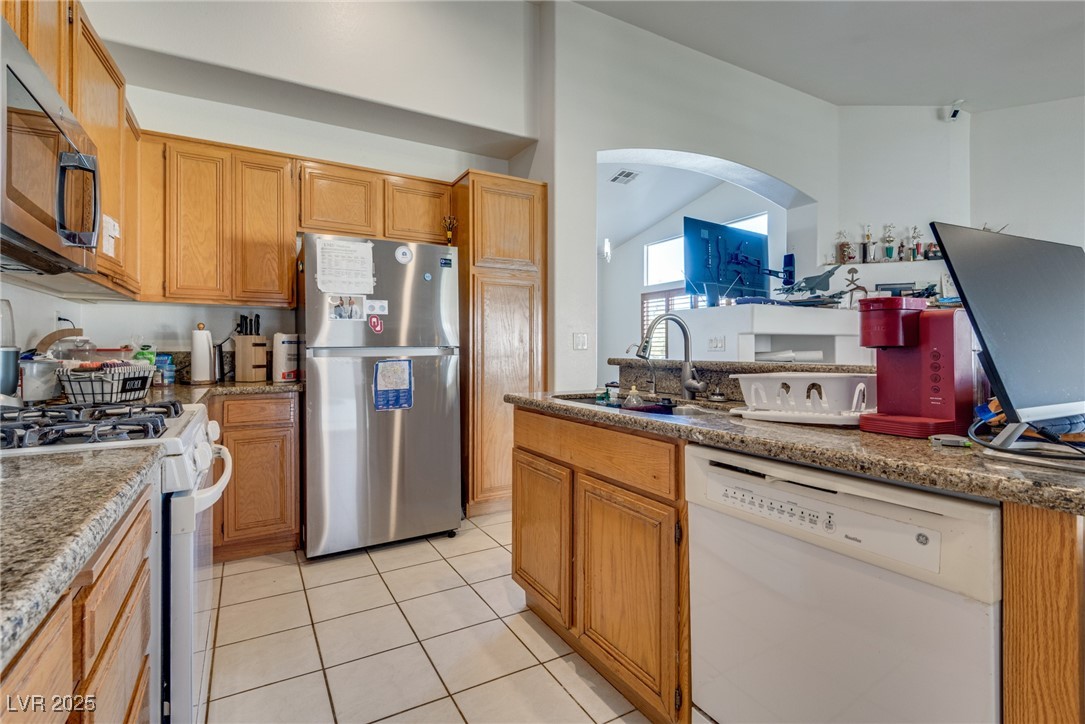 1705 Night Shadow Avenue Property Photo 18