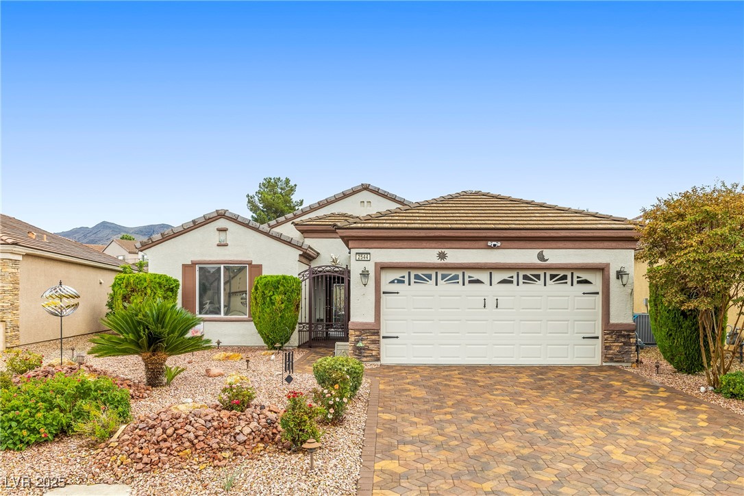 2544 Solera Sky Drive Property Photo 1