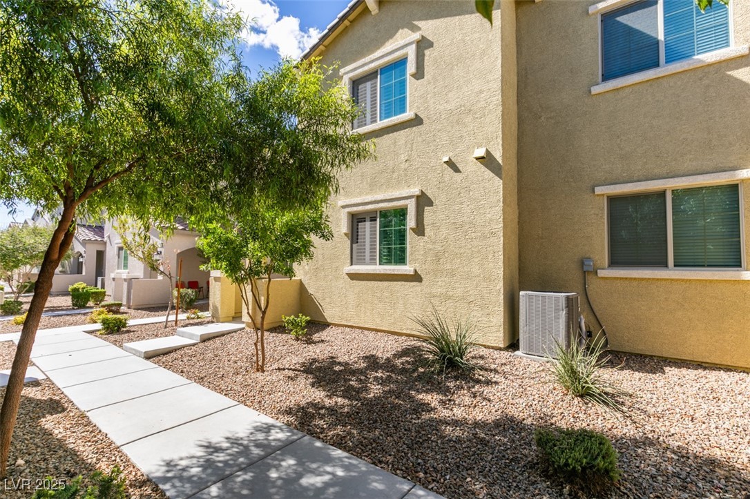 6472 Centennial Skies Court Property Photo 2