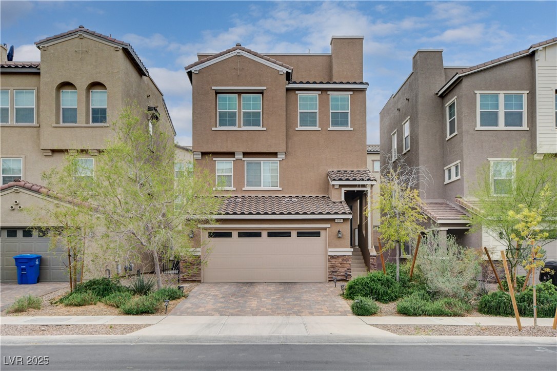 105 Campbelltown Avenue Property Photo 1