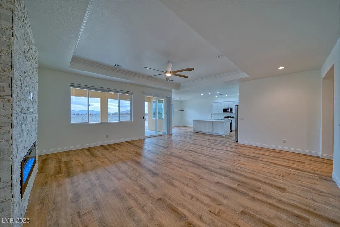 6440 Montclair Street Property Photo 9