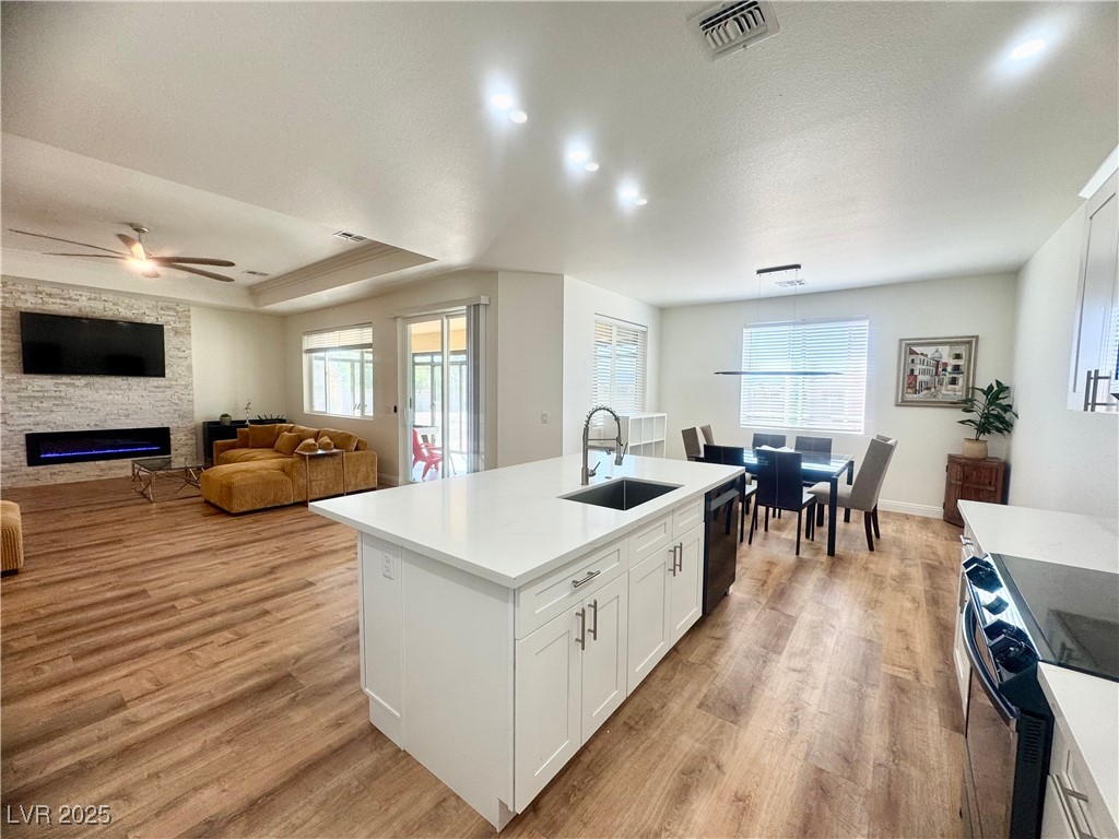 6440 Montclair Street Property Photo 13