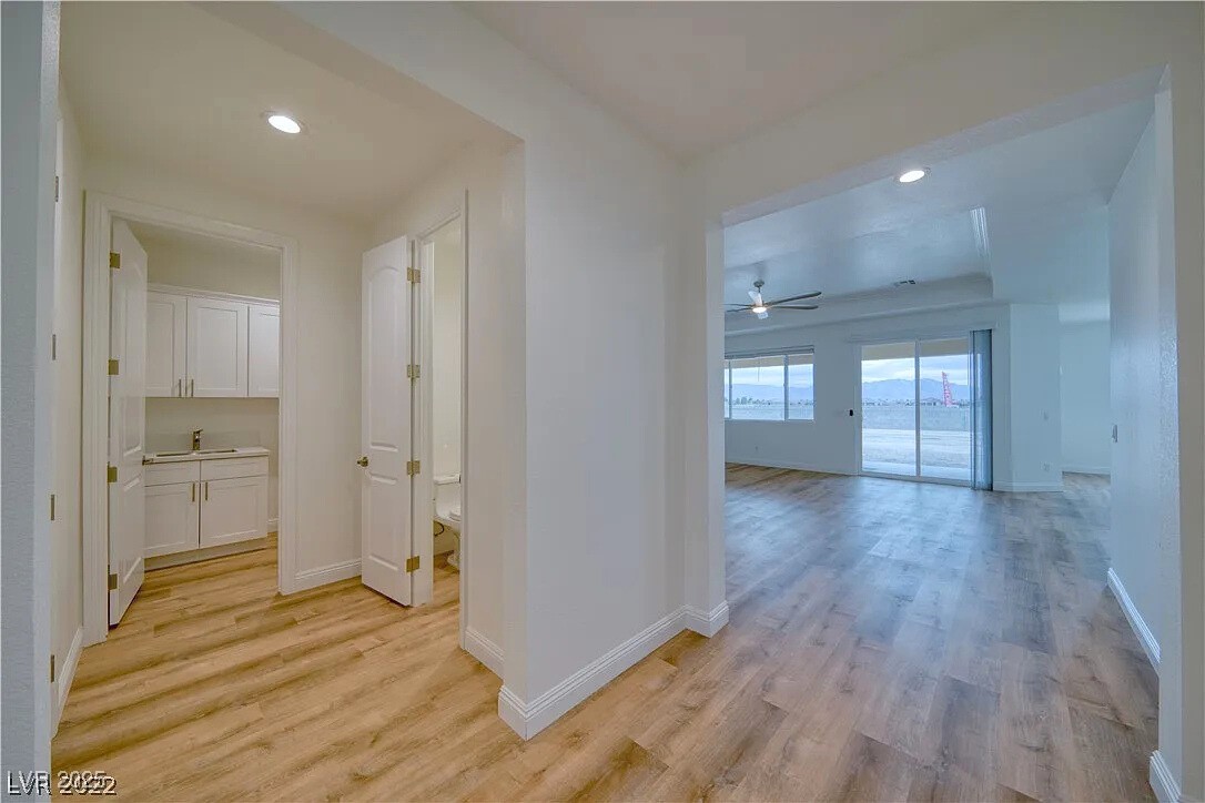 6440 Montclair Street Property Photo 23