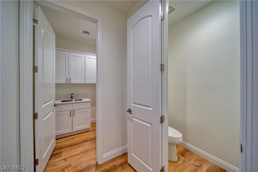 6440 Montclair Street Property Photo 25