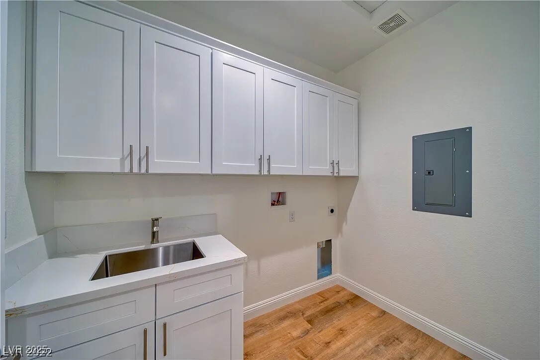 6440 Montclair Street Property Photo 28