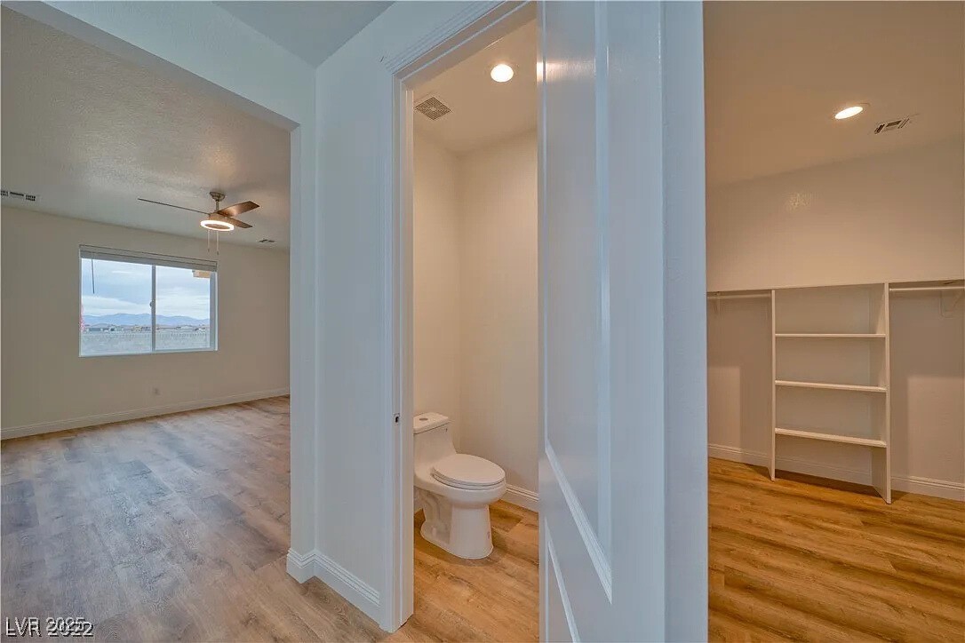 6440 Montclair Street Property Photo 33