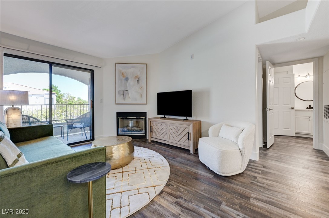 2727737 Property Photo 2