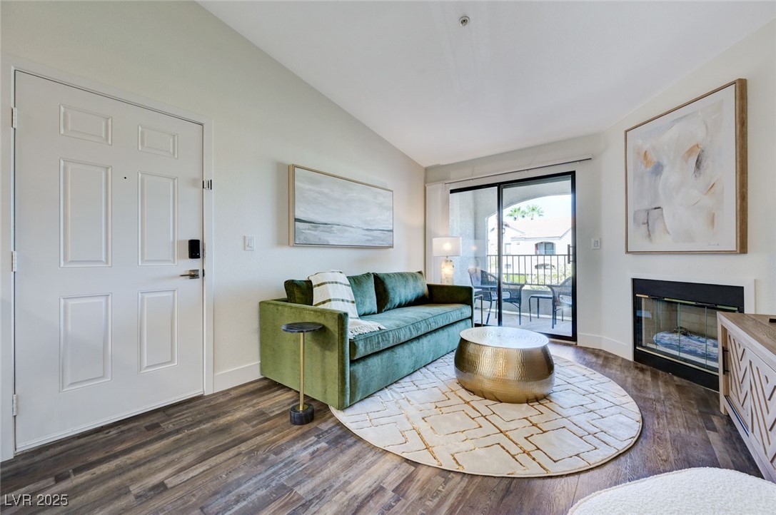 2727737 Property Photo 4