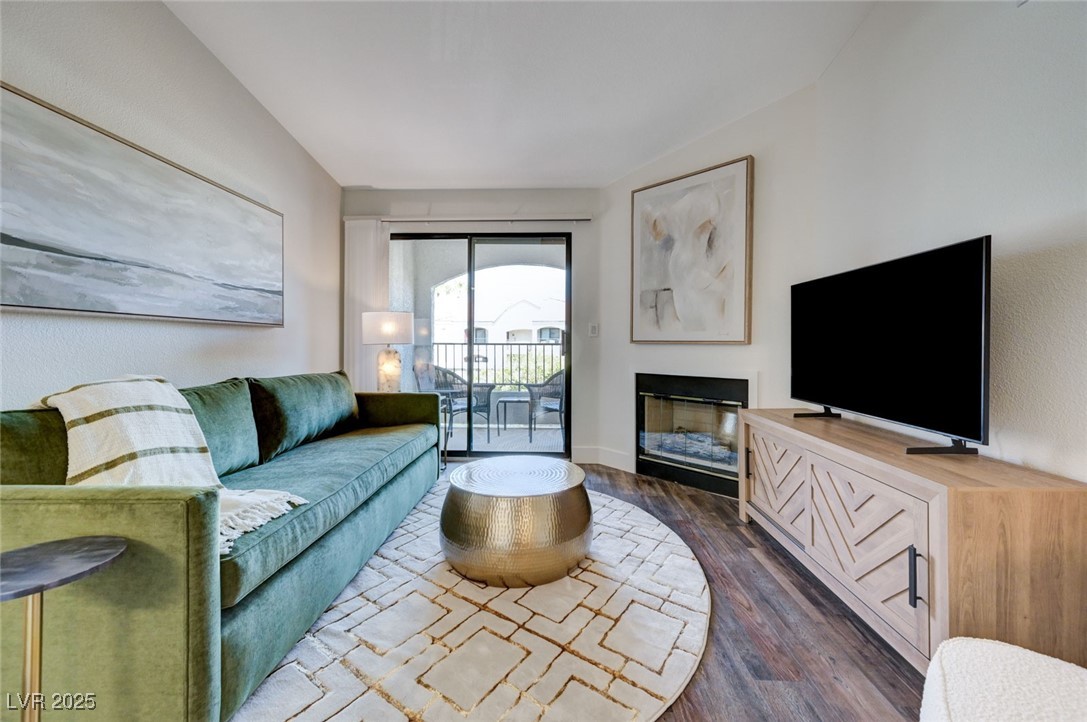 2727737 Property Photo 5