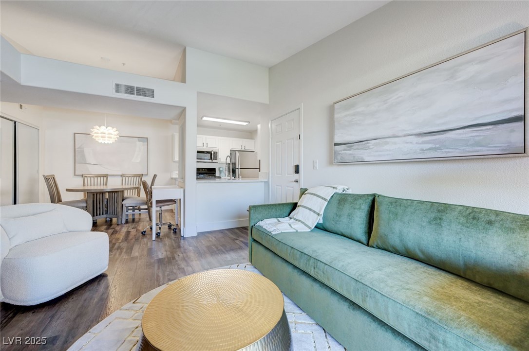 2727737 Property Photo 6