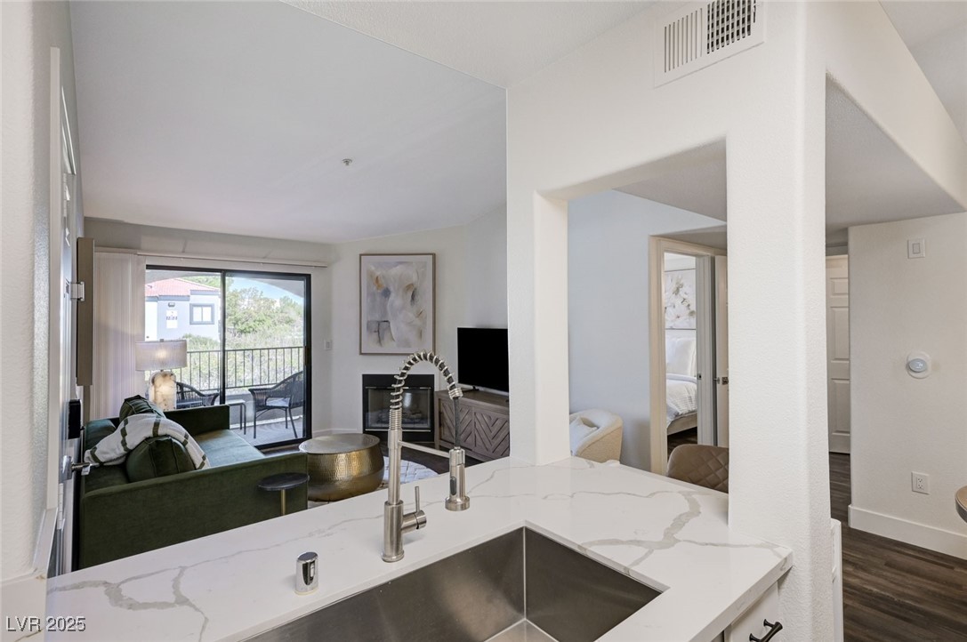 2727737 Property Photo 15