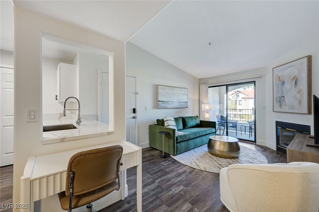 2727737 Property Photo 21