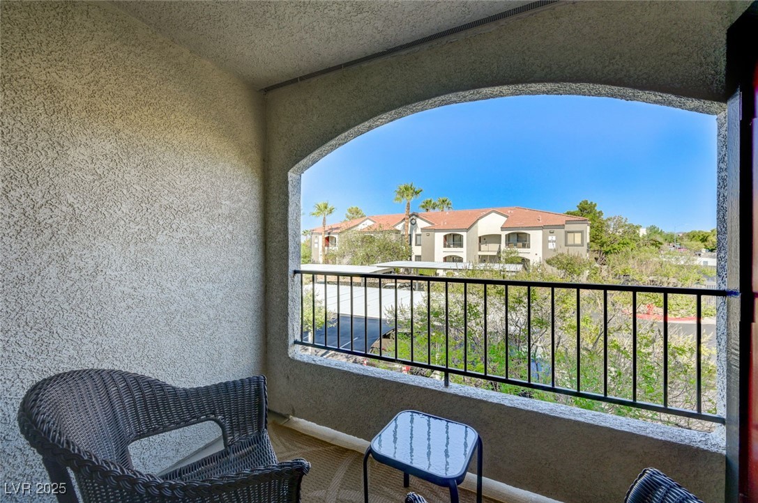 2727737 Property Photo 28