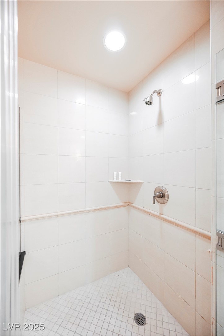 125 East Harmon Avenue 3716 Property Photo 34