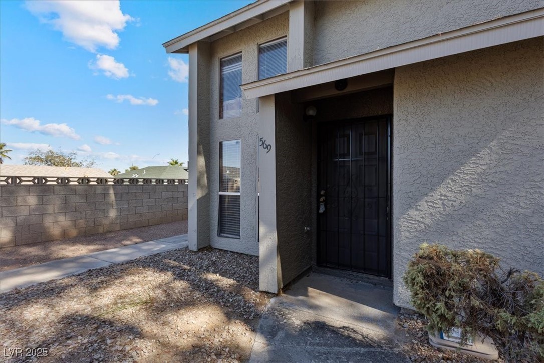 569 Sellers Place Property Photo 2