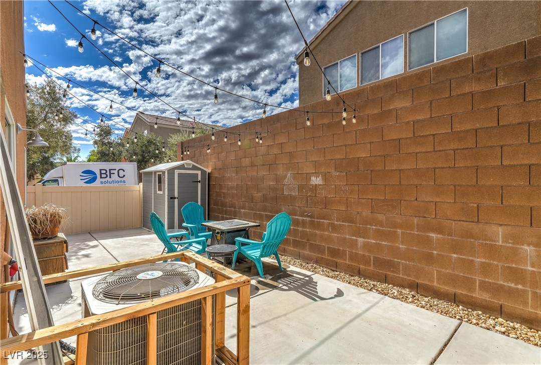 9427 Liquid Loco Street Property Photo 30