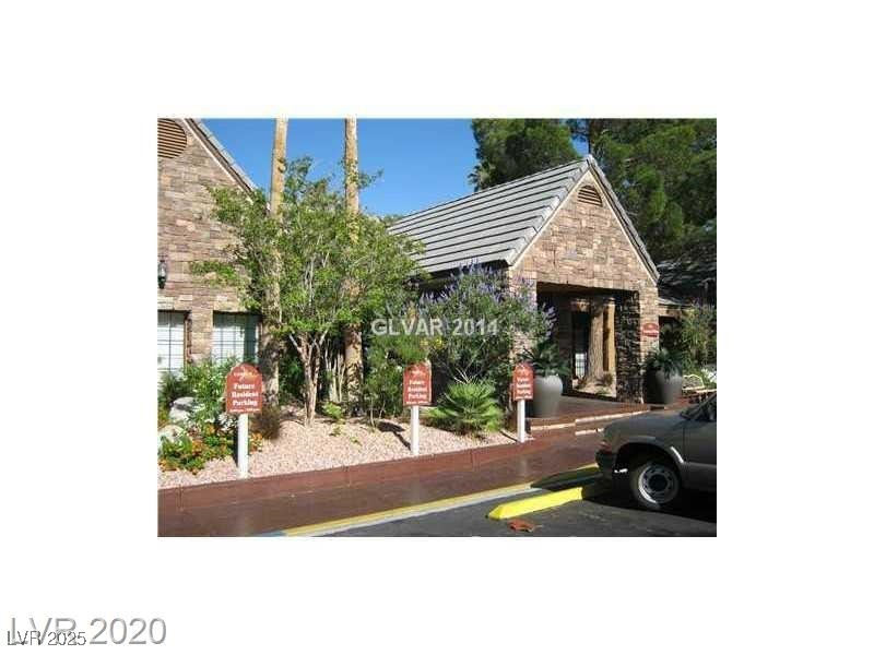 2700 North Rainbow Boulevard 1105 Property Photo 24