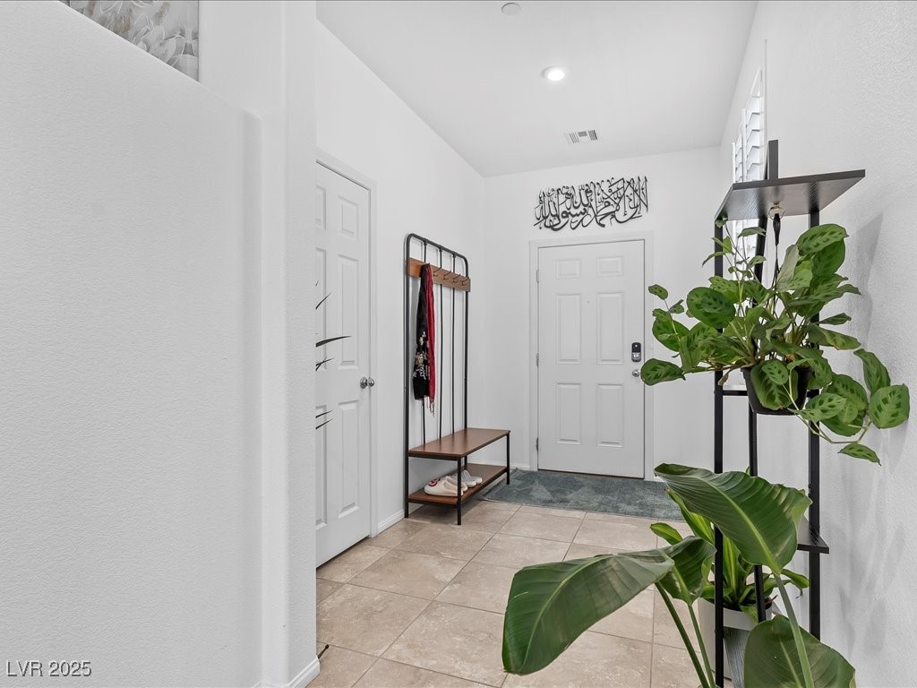 6082 Rose Springs Avenue Property Photo 8