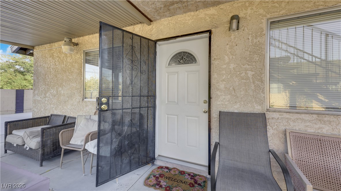 1421 Henry Drive Property Photo 13