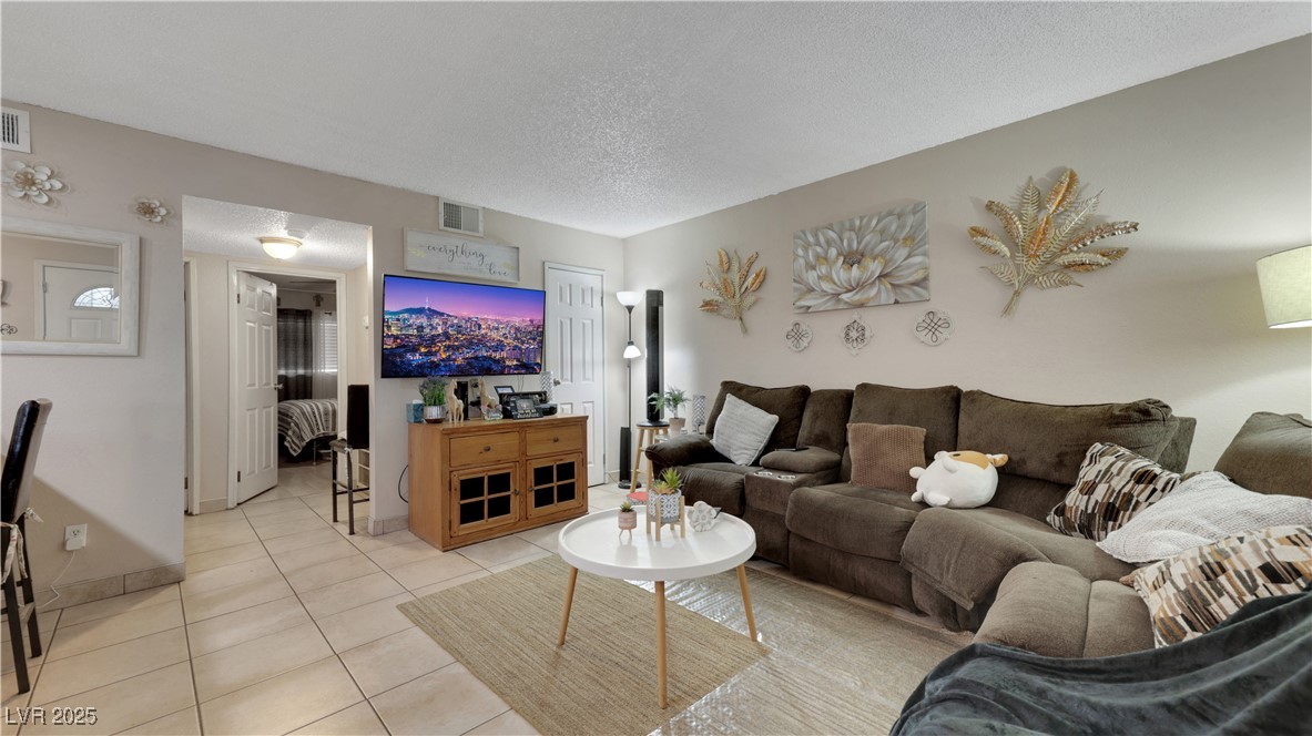 1421 Henry Drive Property Photo 16