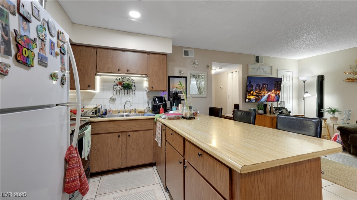 1421 Henry Drive Property Photo 18