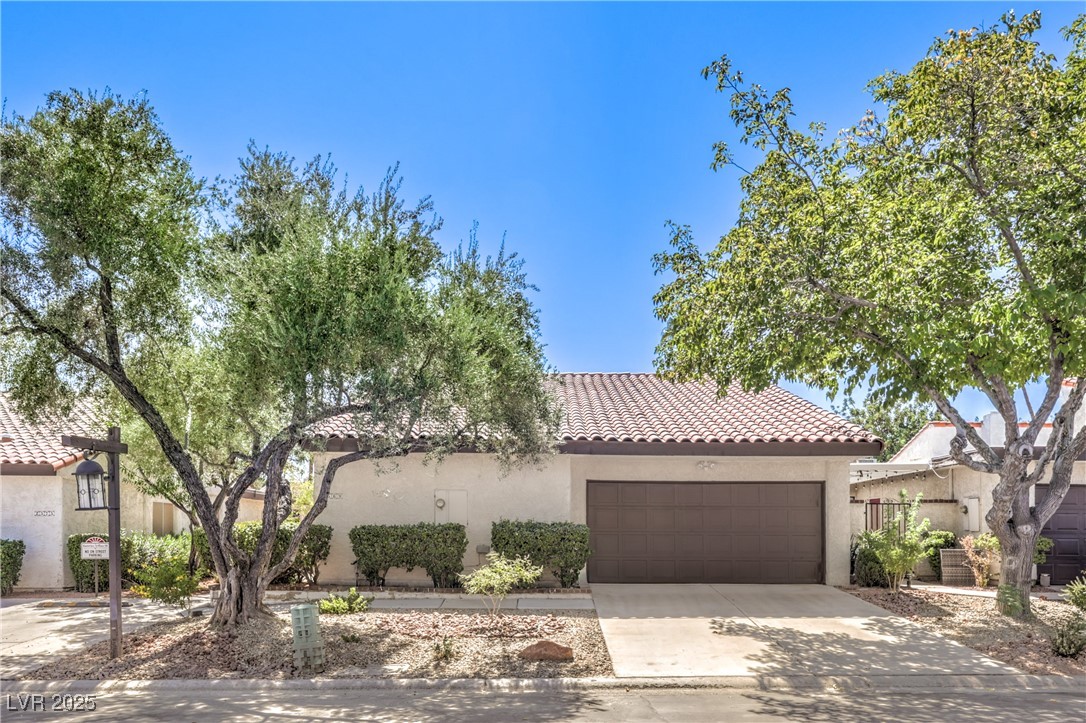 2569 Malabar Avenue Property Photo 1