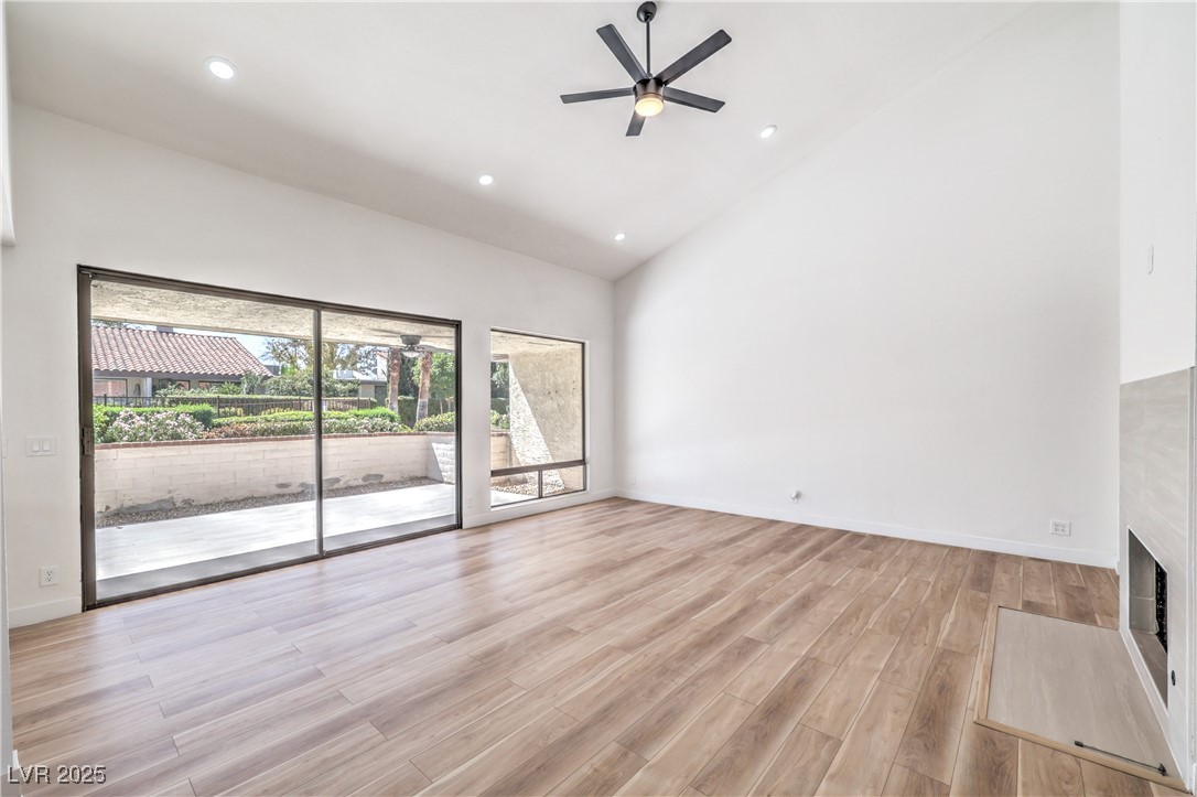 2569 Malabar Avenue Property Photo 9