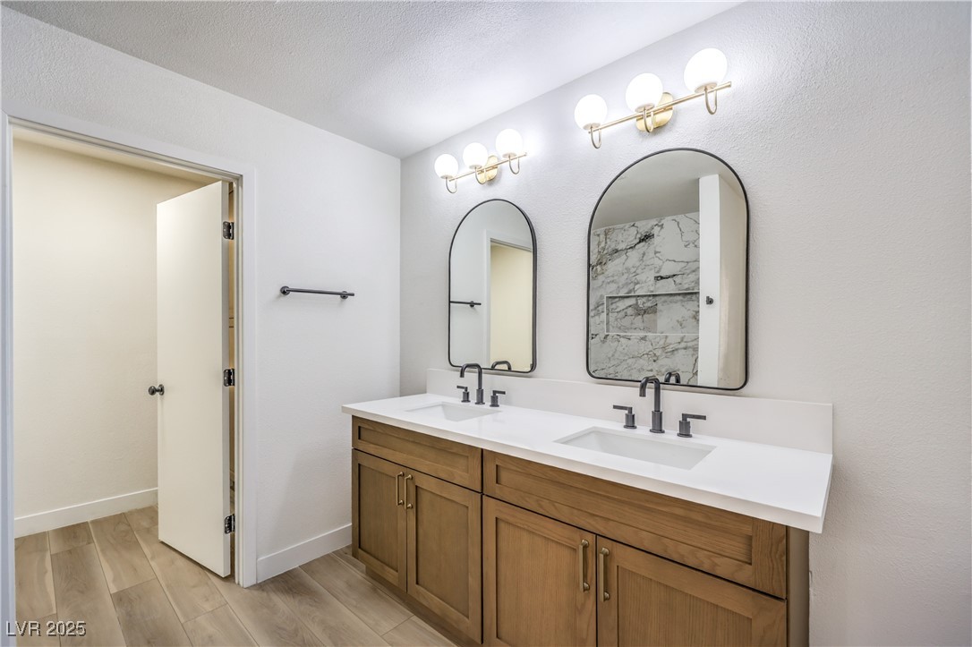 2569 Malabar Avenue Property Photo 11