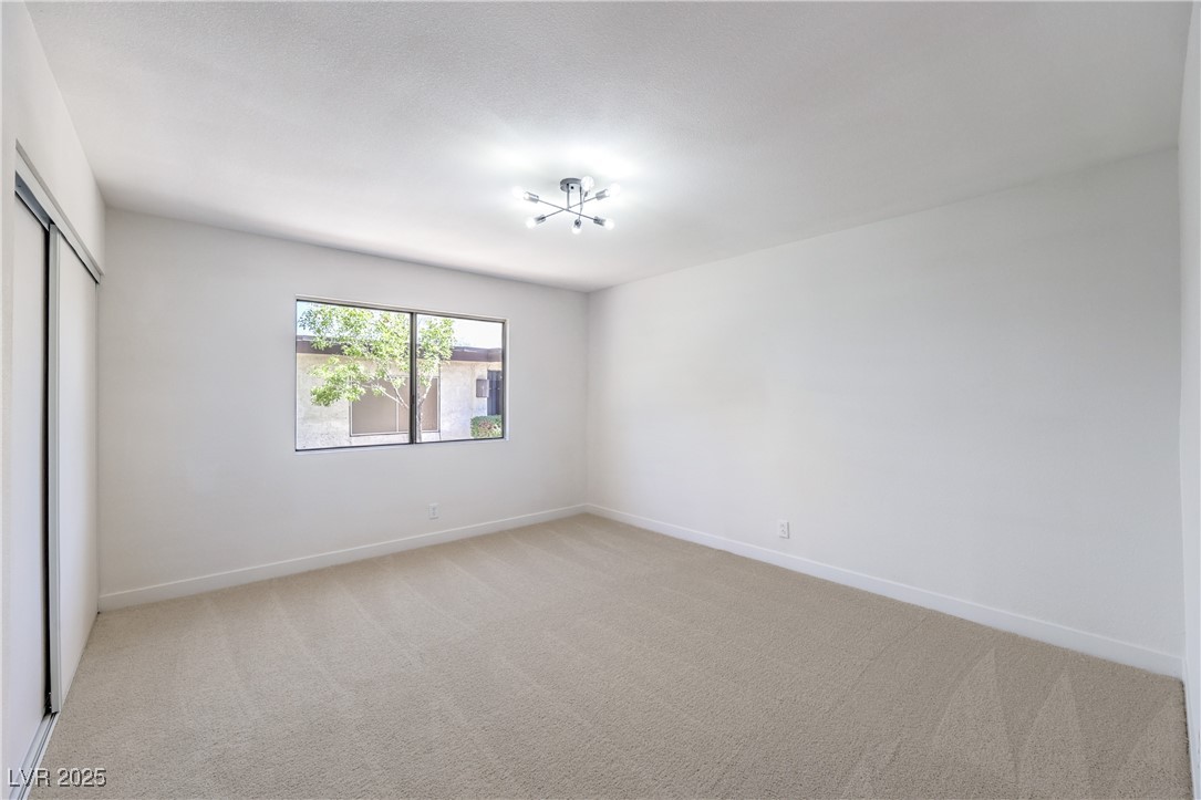 2569 Malabar Avenue Property Photo 24