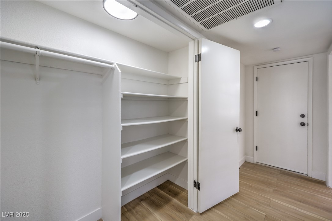 2569 Malabar Avenue Property Photo 26