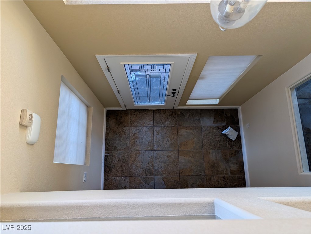 6877 Philharmonic Avenue Property Photo 13